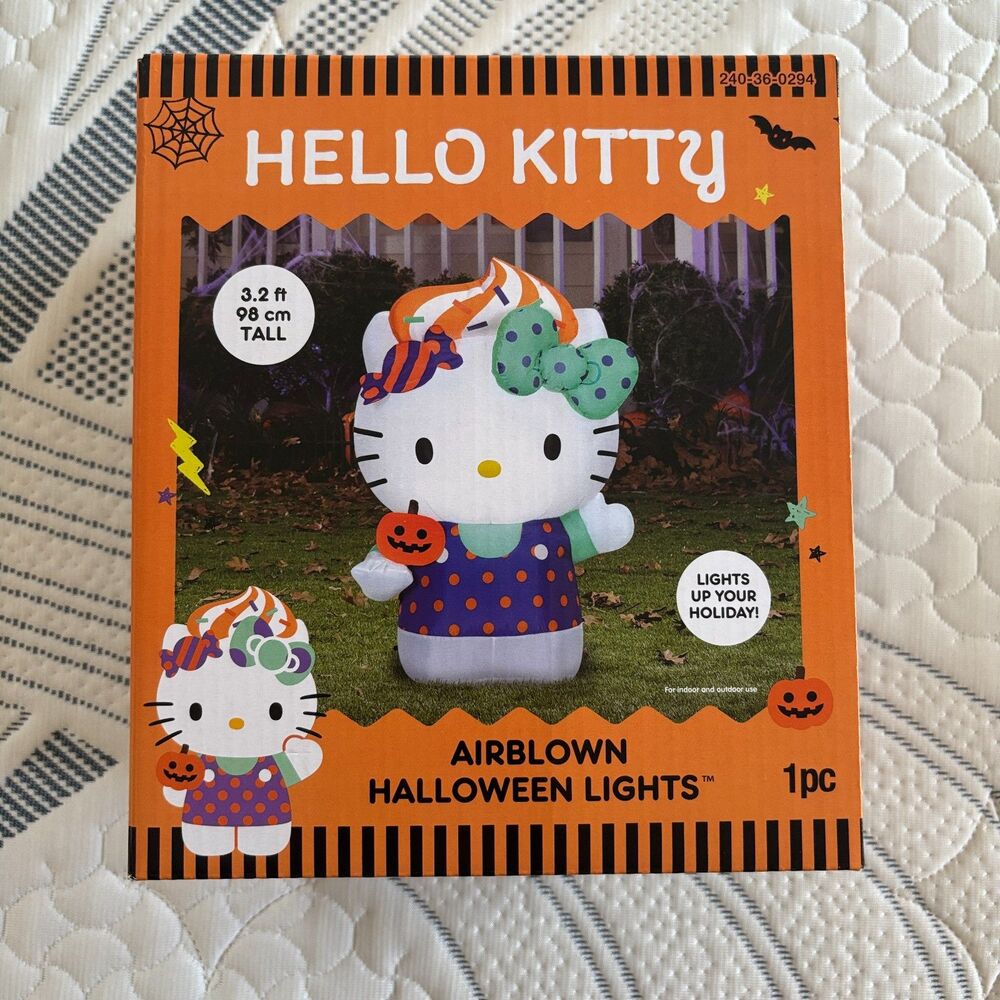 NIB Sanrio Hello Kitty 3.2 ft Halloween Inflatable Airblown Lights